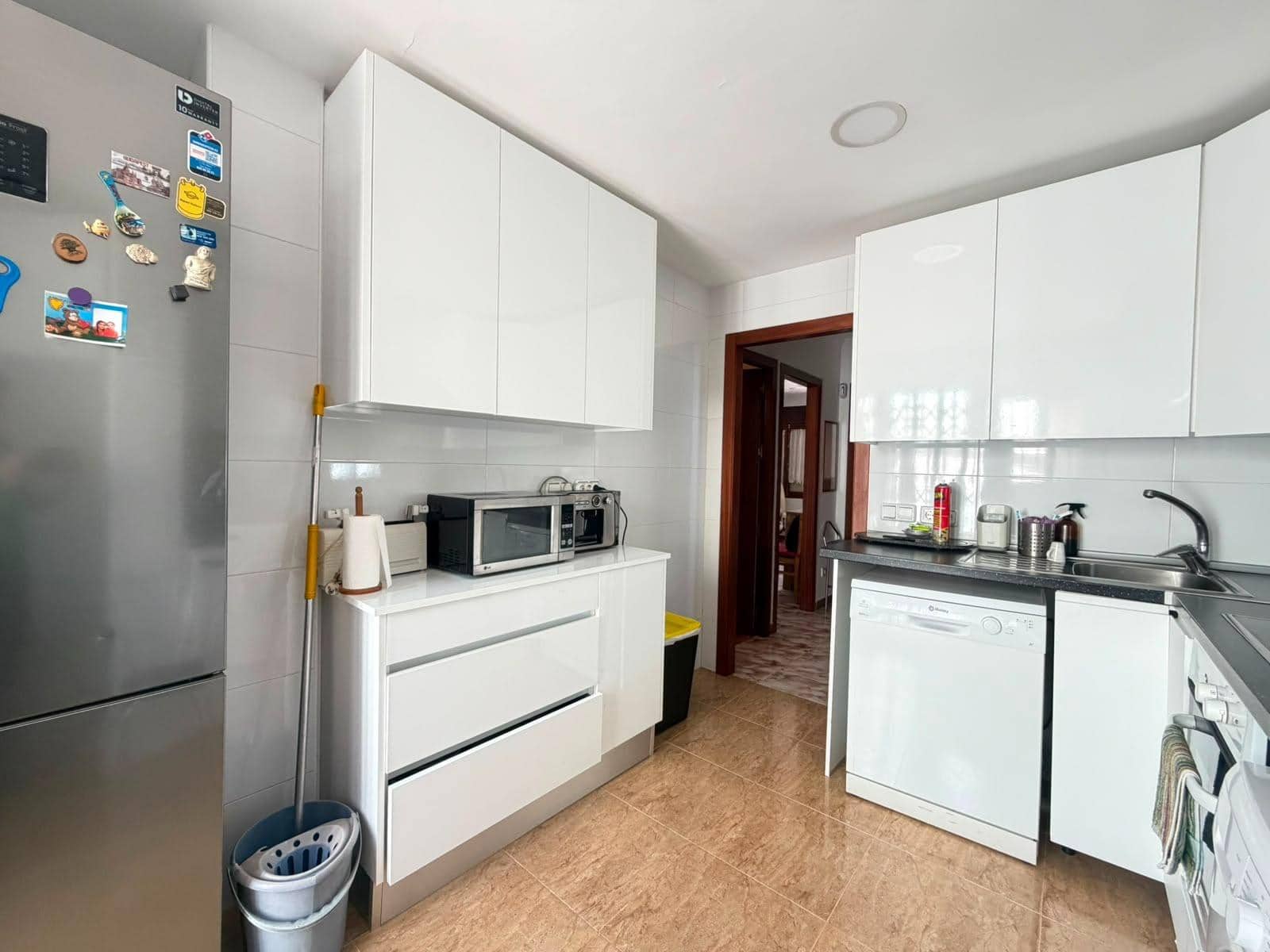 3 soverom Leilighet til leie i Santiago de la Ribera - € 900 (Ref: 9904107)