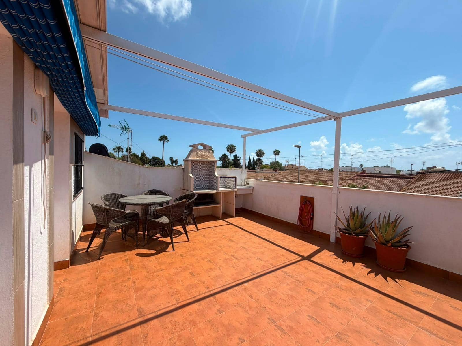 3 soverom Leilighet til leie i Santiago de la Ribera - € 900 (Ref: 9904107)