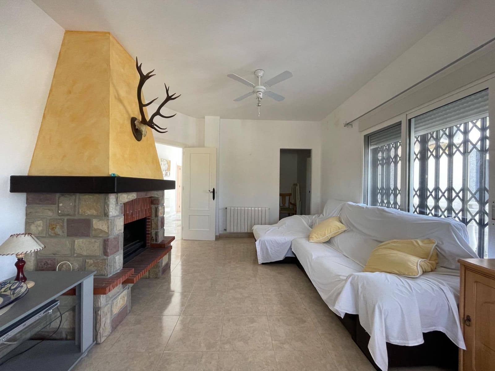 4 soverom Villa til leie i Condado de Alhama med svømmebasseng garasje - € 1 500 (Ref: 9922401)
