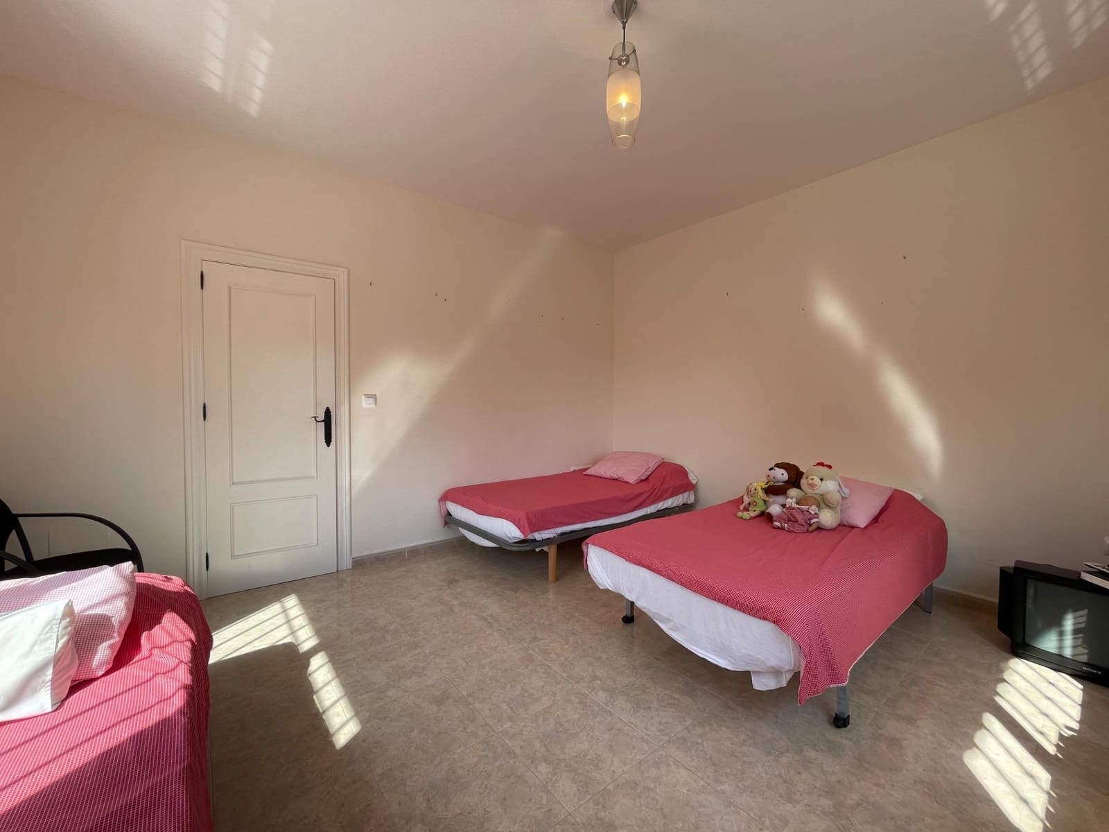 4 soverom Villa til leie i Condado de Alhama med svømmebasseng garasje - € 1 500 (Ref: 9922401)