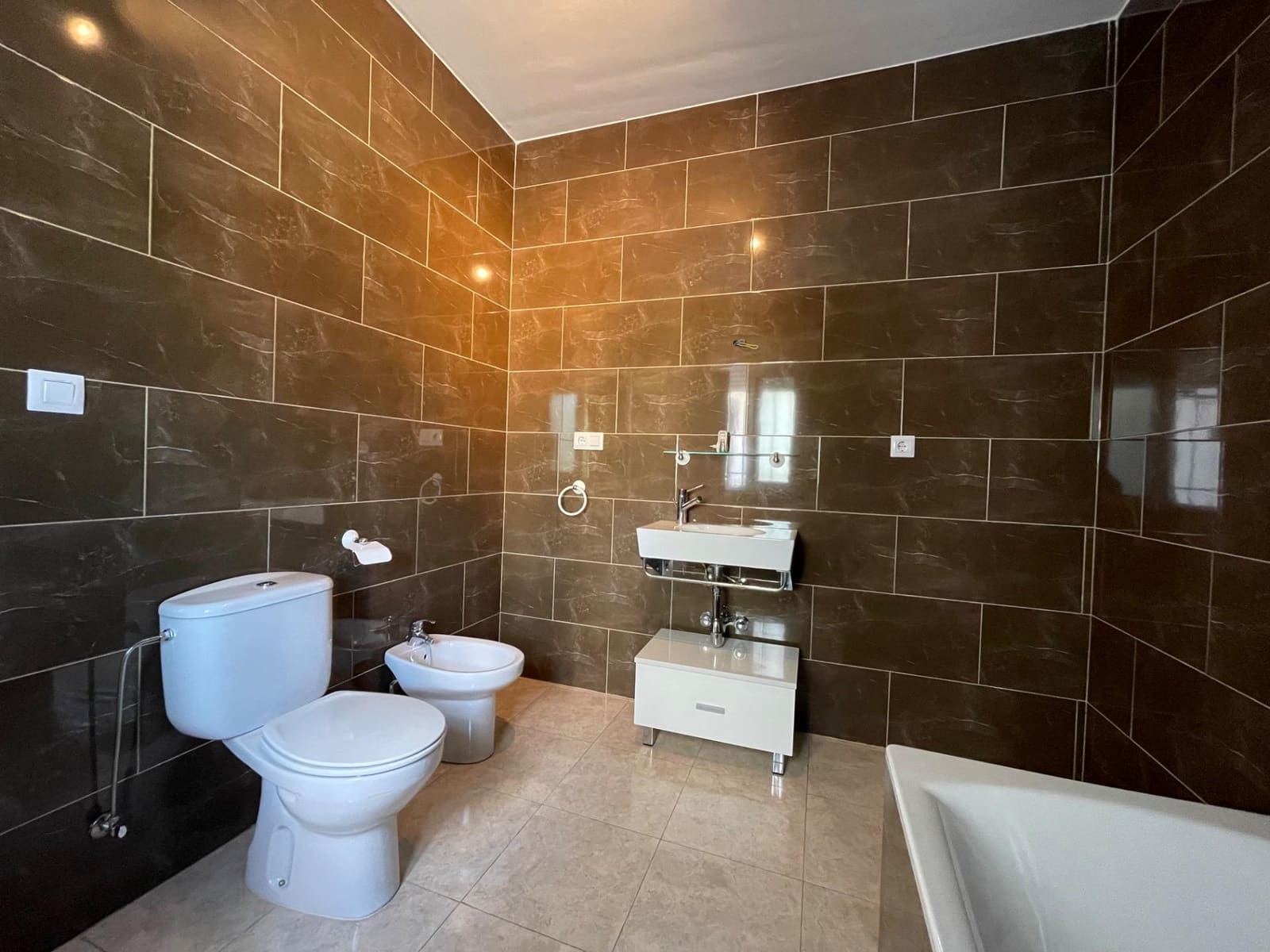 4 soverom Villa til leie i Condado de Alhama med svømmebasseng garasje - € 1 500 (Ref: 9922401)