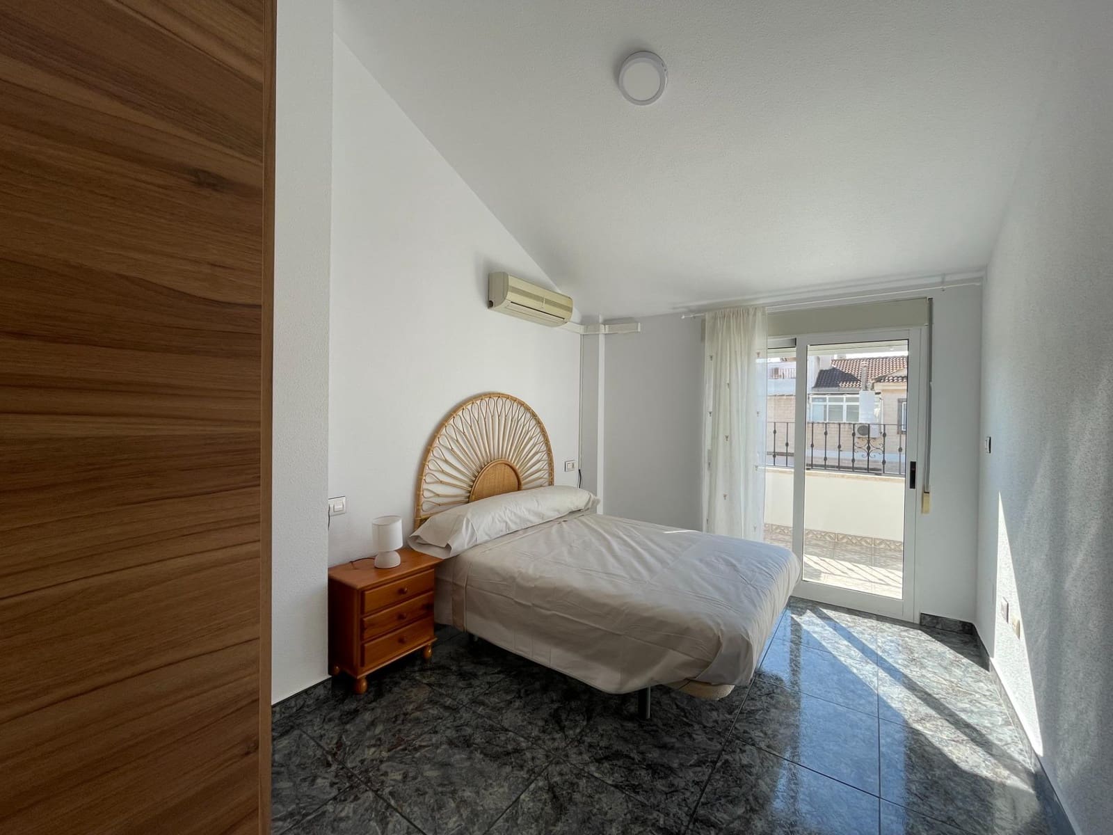 4 bedroom Terraced Villa for rent in San Javier with garage - € 840 (Ref: 9927522)