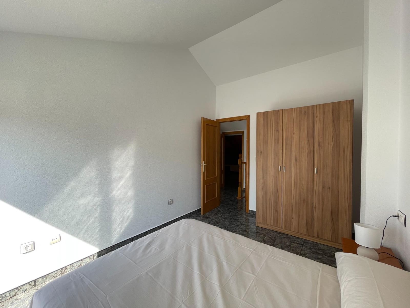 4 bedroom Terraced Villa for rent in San Javier with garage - € 840 (Ref: 9927522)