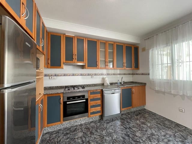4 bedroom Terraced Villa for rent in San Javier with garage - € 840 (Ref: 9927522)