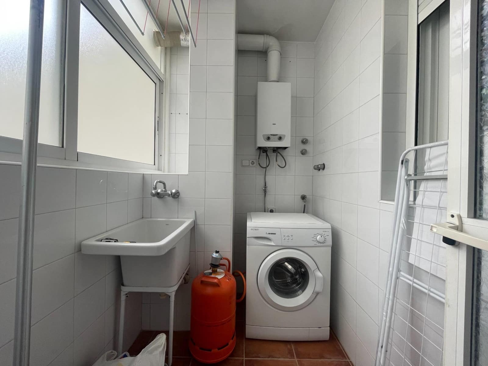 2 bedroom Flat for rent in San Jose de la Vega with garage - € 600 (Ref: 9927523)