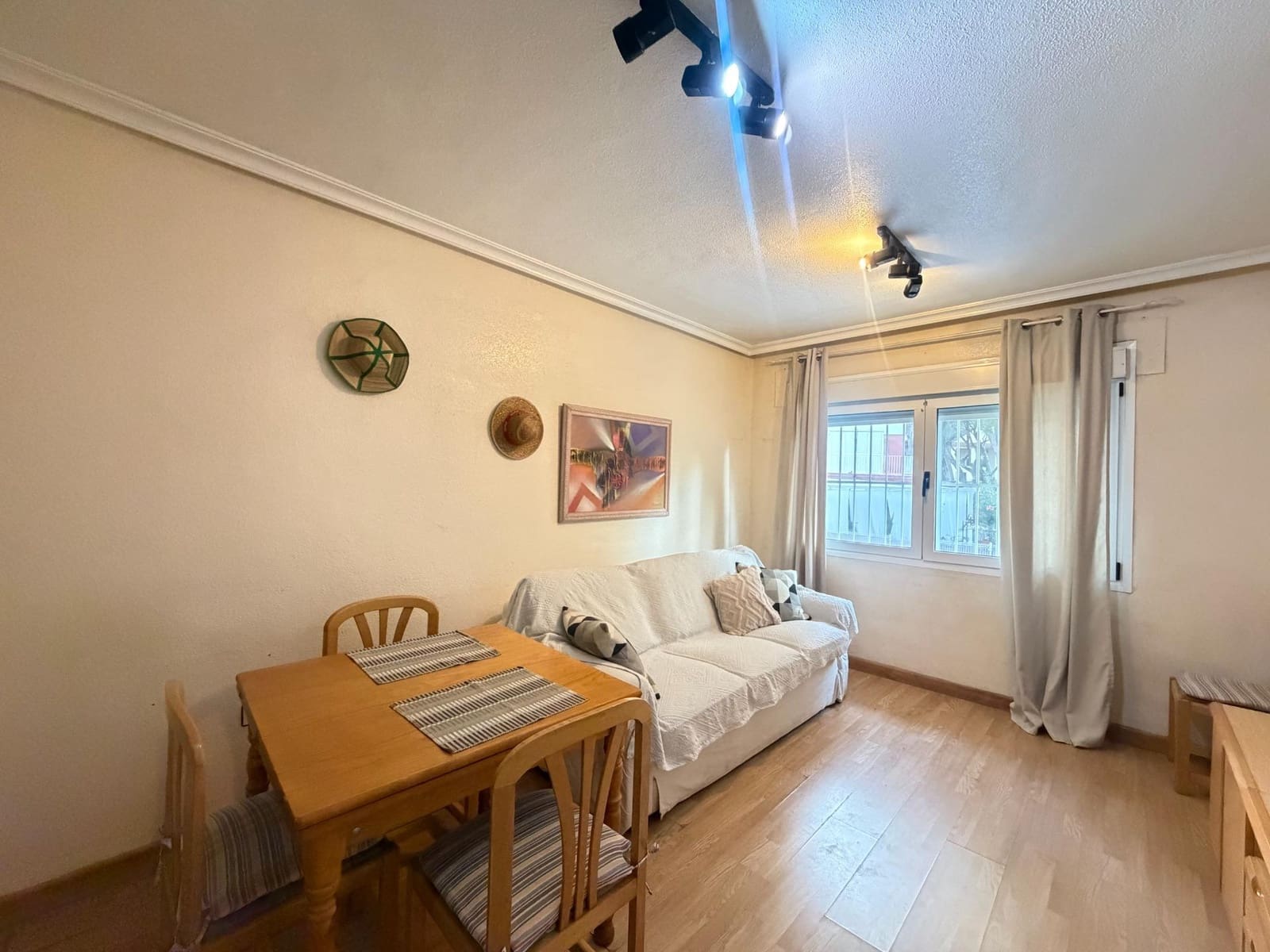 2 bedroom Flat for rent in San Pedro del Pinatar - € 650 (Ref: 9940073)