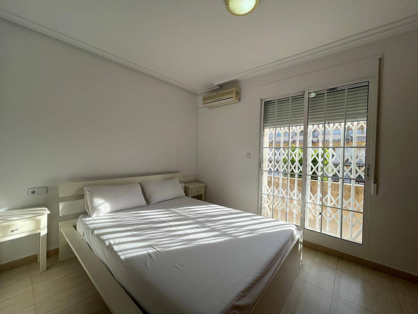 3 camera da letto Casa da affittare in Santiago de la Ribera con piscina - 850 € (Rif: 9949900)