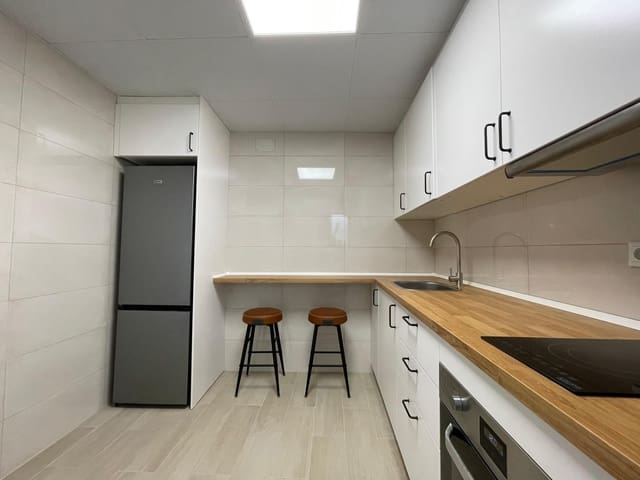 3 slaapkamer Flat te huur in Santiago de la Ribera, San Javier - € 750 (Ref: 9952722)
