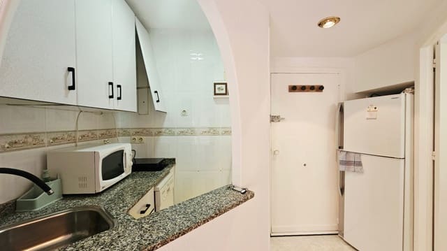 1 Zimmer Wohnung zu verkaufen in La Manga del Mar Menor mit Garage - 109.000 € (Ref: 10001361)