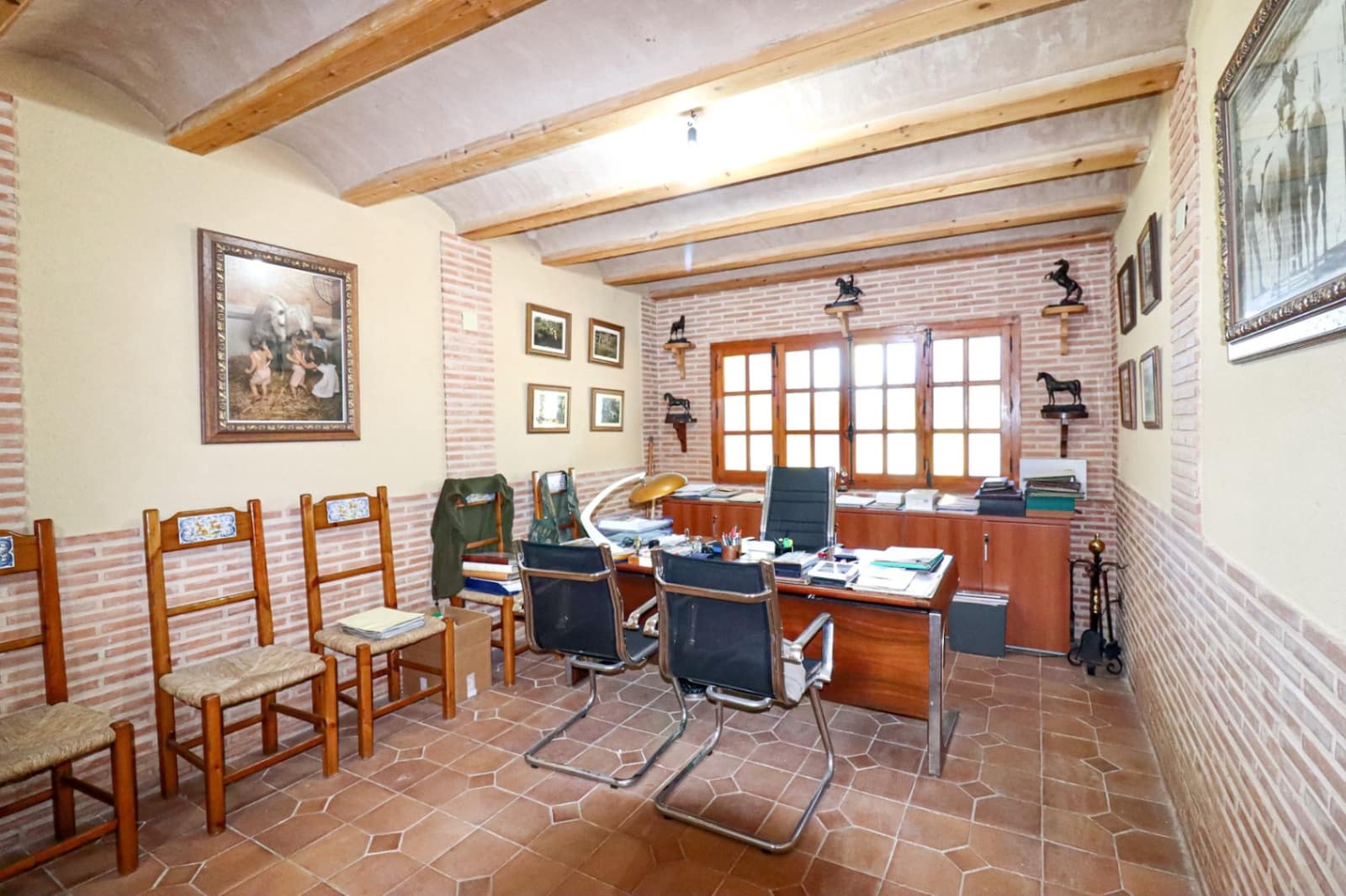 8 sypialnia Finka/Dom wiejski na sprzedaż w Tibi z garażem - 699 990 € (Ref: 10177519)