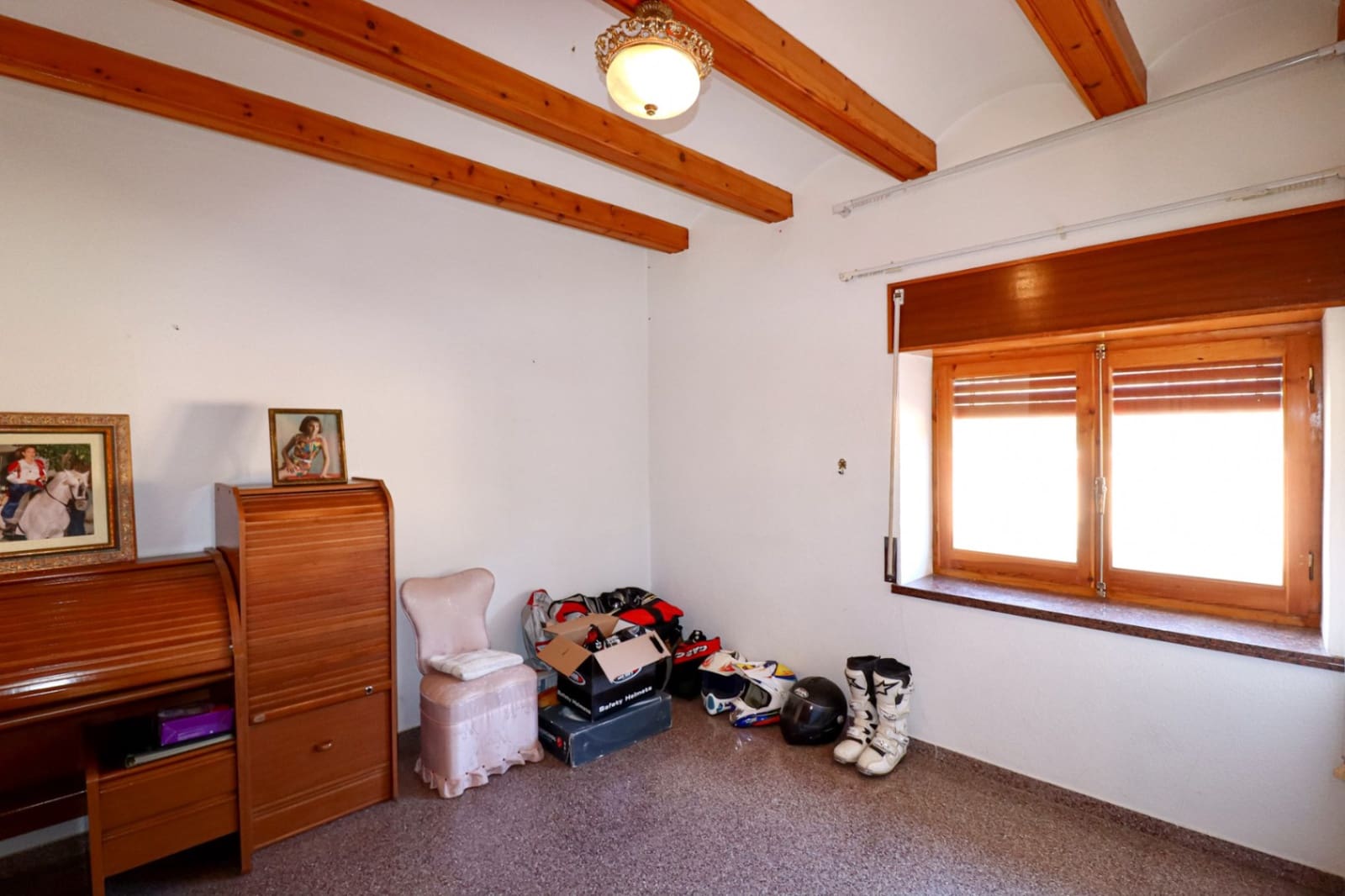 8 sypialnia Finka/Dom wiejski na sprzedaż w Tibi z garażem - 699 990 € (Ref: 10177519)