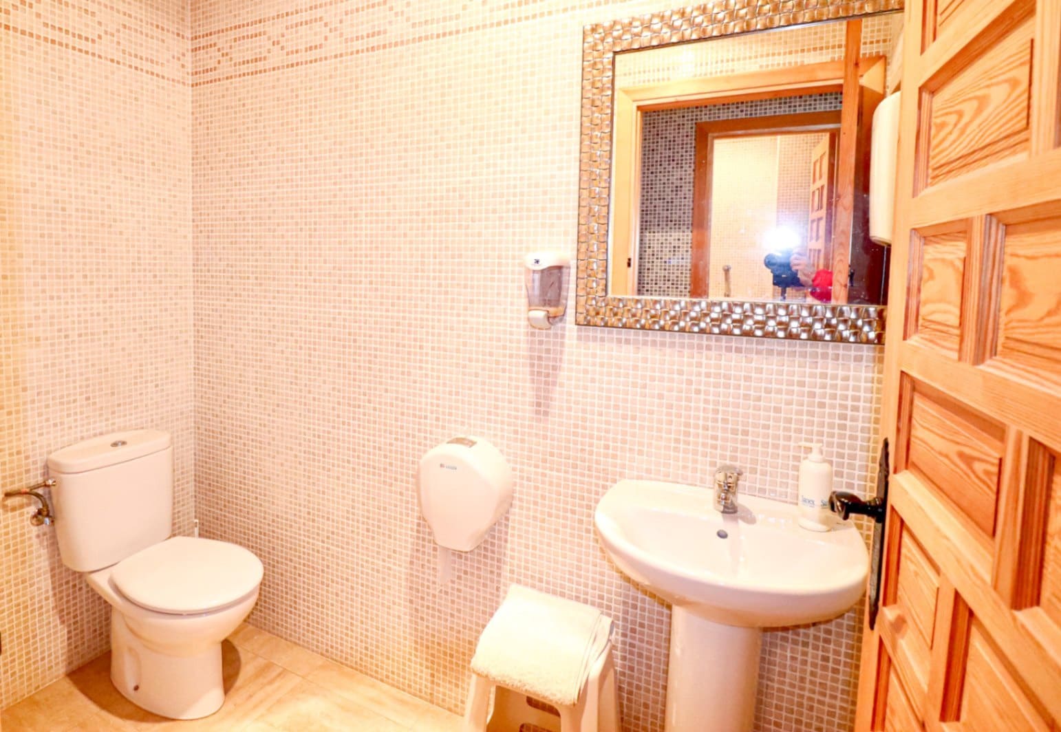 8 sypialnia Finka/Dom wiejski na sprzedaż w Tibi z garażem - 699 990 € (Ref: 10177519)