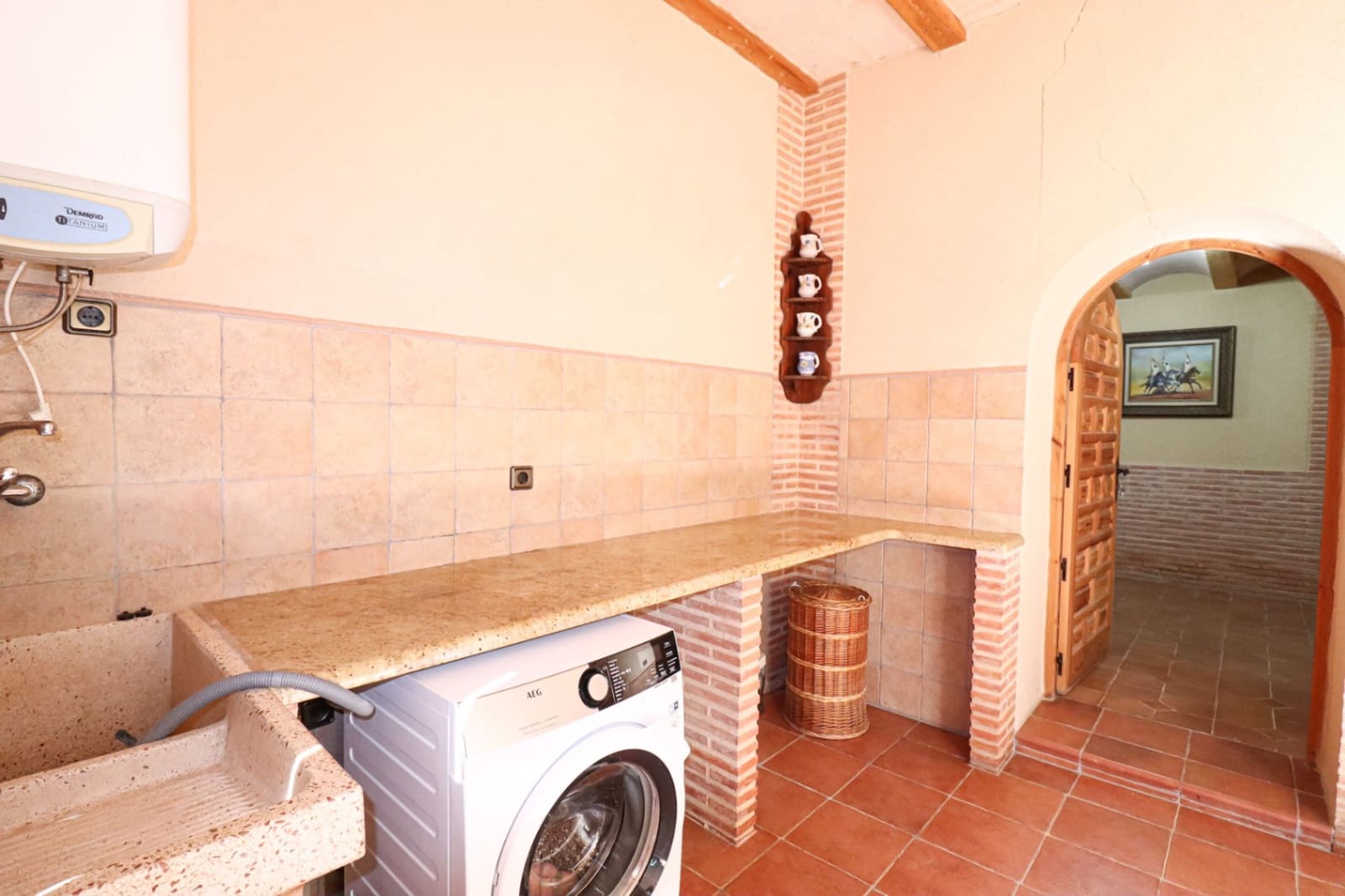 8 sypialnia Finka/Dom wiejski na sprzedaż w Tibi z garażem - 699 990 € (Ref: 10177519)