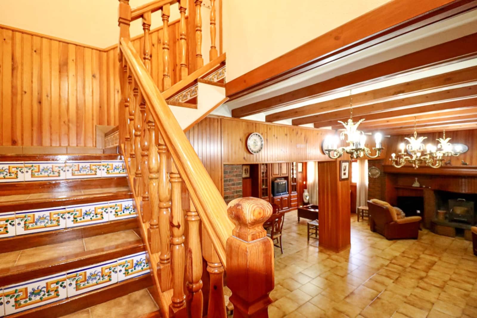 8 sypialnia Finka/Dom wiejski na sprzedaż w Tibi z garażem - 699 990 € (Ref: 10177519)