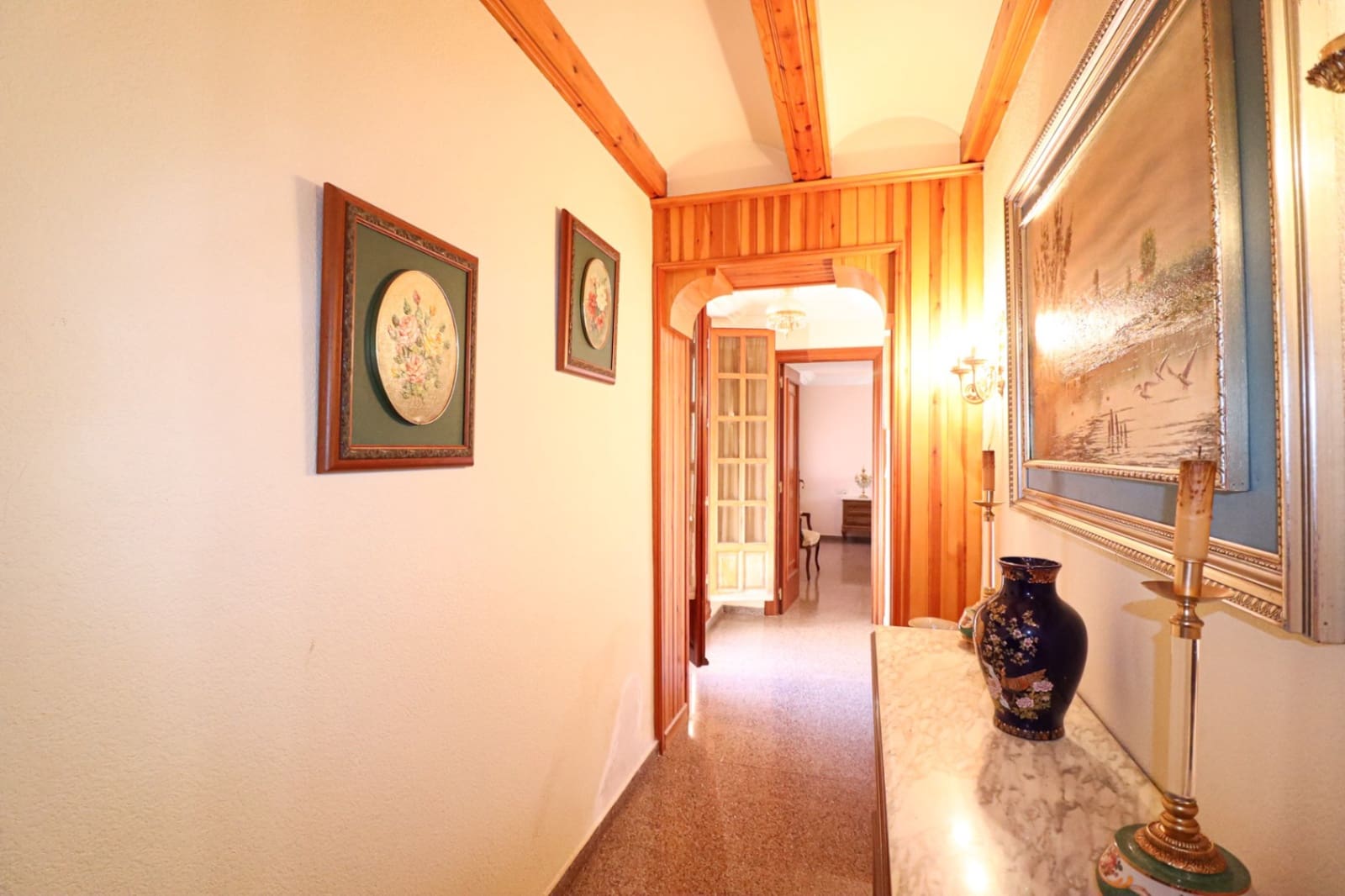 8 sypialnia Finka/Dom wiejski na sprzedaż w Tibi z garażem - 699 990 € (Ref: 10177519)