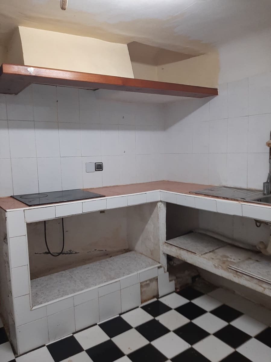 3 soveværelse Rækkehus til salg i Jijona / Xixona - € 34.000 (Ref: 9186310)