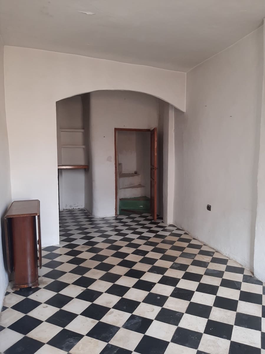 3 soveværelse Rækkehus til salg i Jijona / Xixona - € 34.000 (Ref: 9186310)