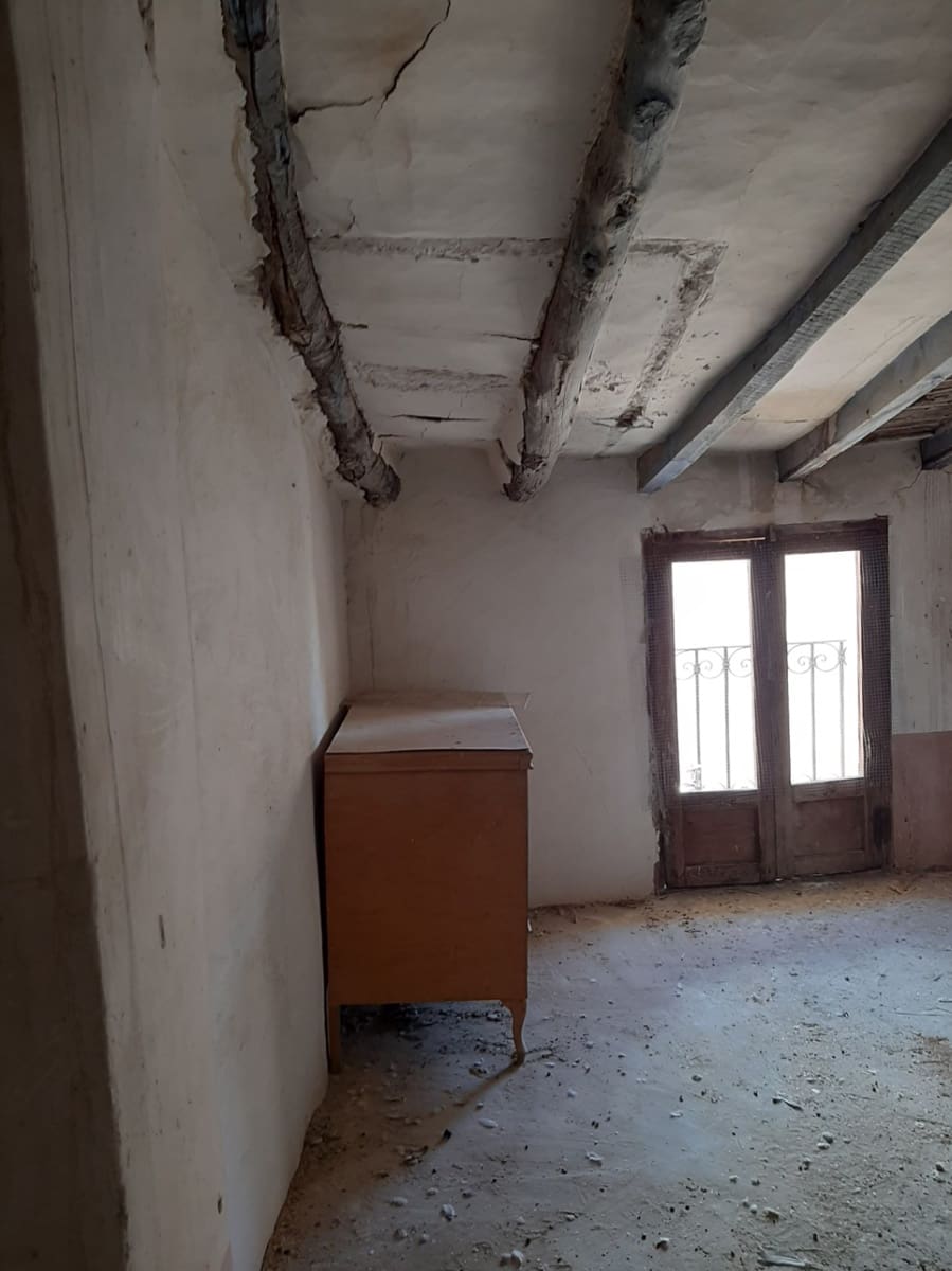 3 soveværelse Rækkehus til salg i Jijona / Xixona - € 34.000 (Ref: 9186310)