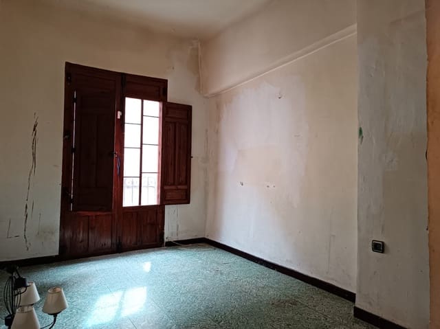 3 slaapkamer Rijtjeshuis te koop in Jijona / Xixona - € 34.000 (Ref: 9186310)