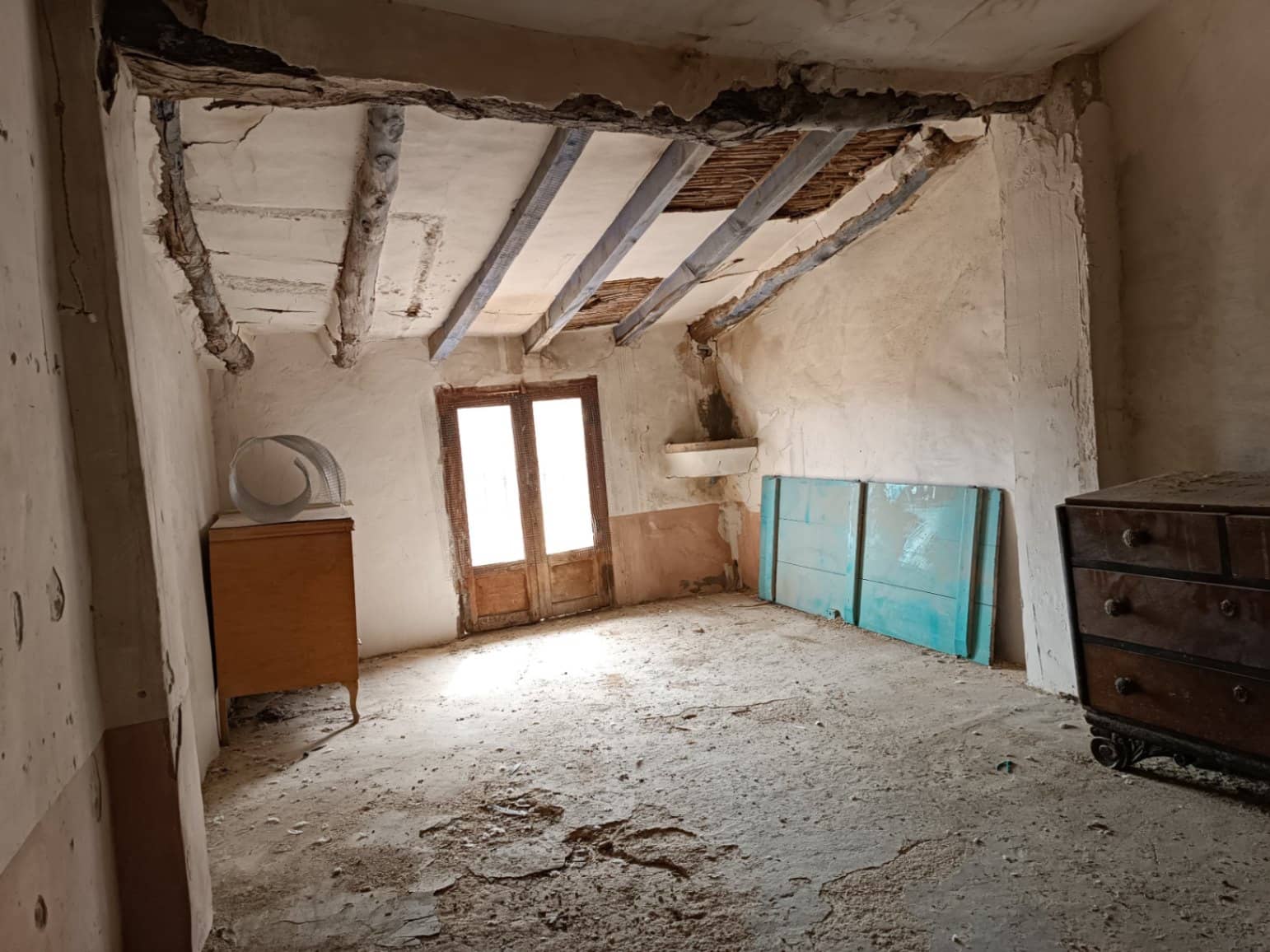 3 soveværelse Rækkehus til salg i Jijona / Xixona - € 34.000 (Ref: 9186310)