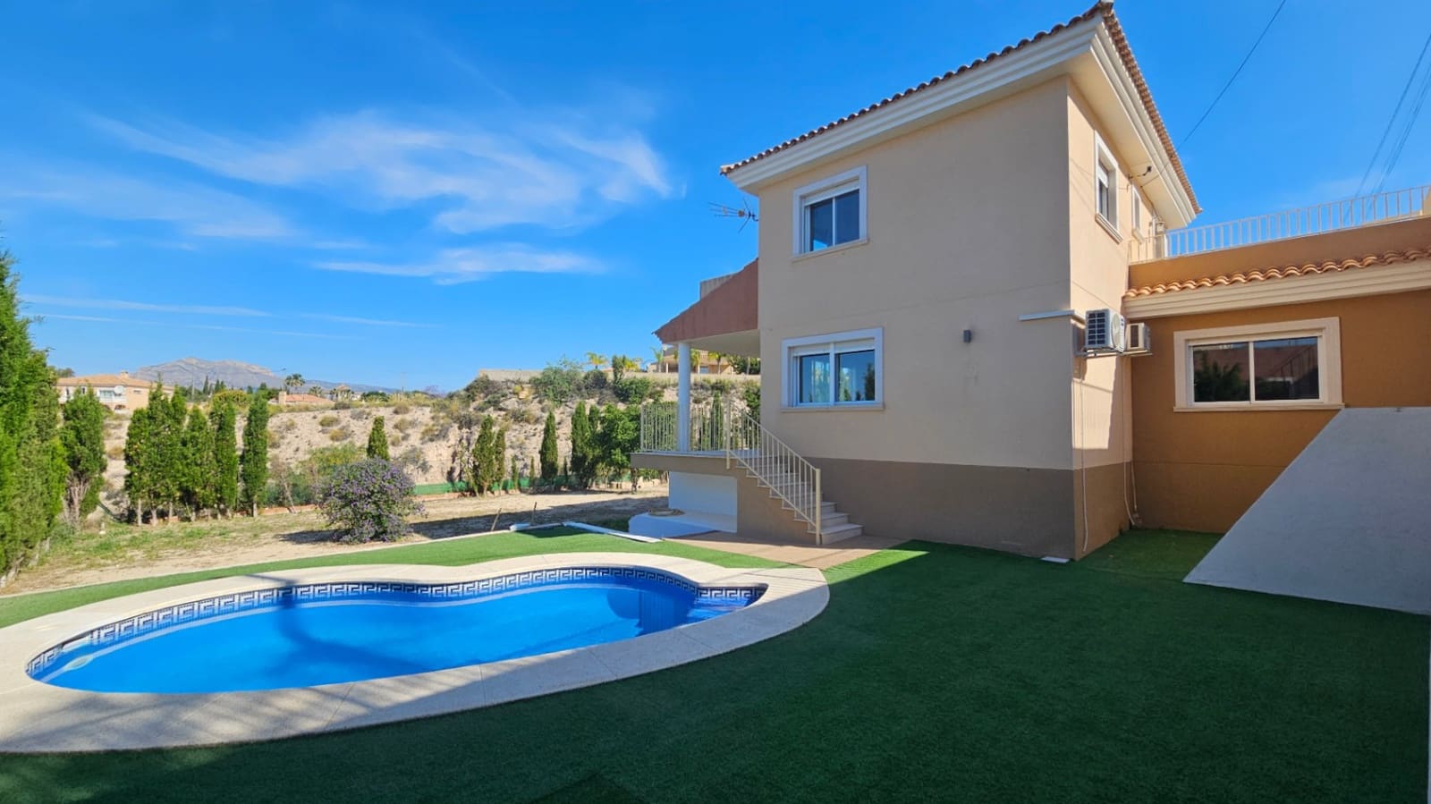 3 soveværelse Villa til salg i Busot med swimmingpool garage - € 360.000 (Ref: 9186316)