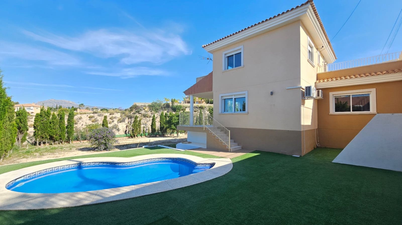 3 soveværelse Villa til salg i Busot med swimmingpool garage - € 360.000 (Ref: 9186316)