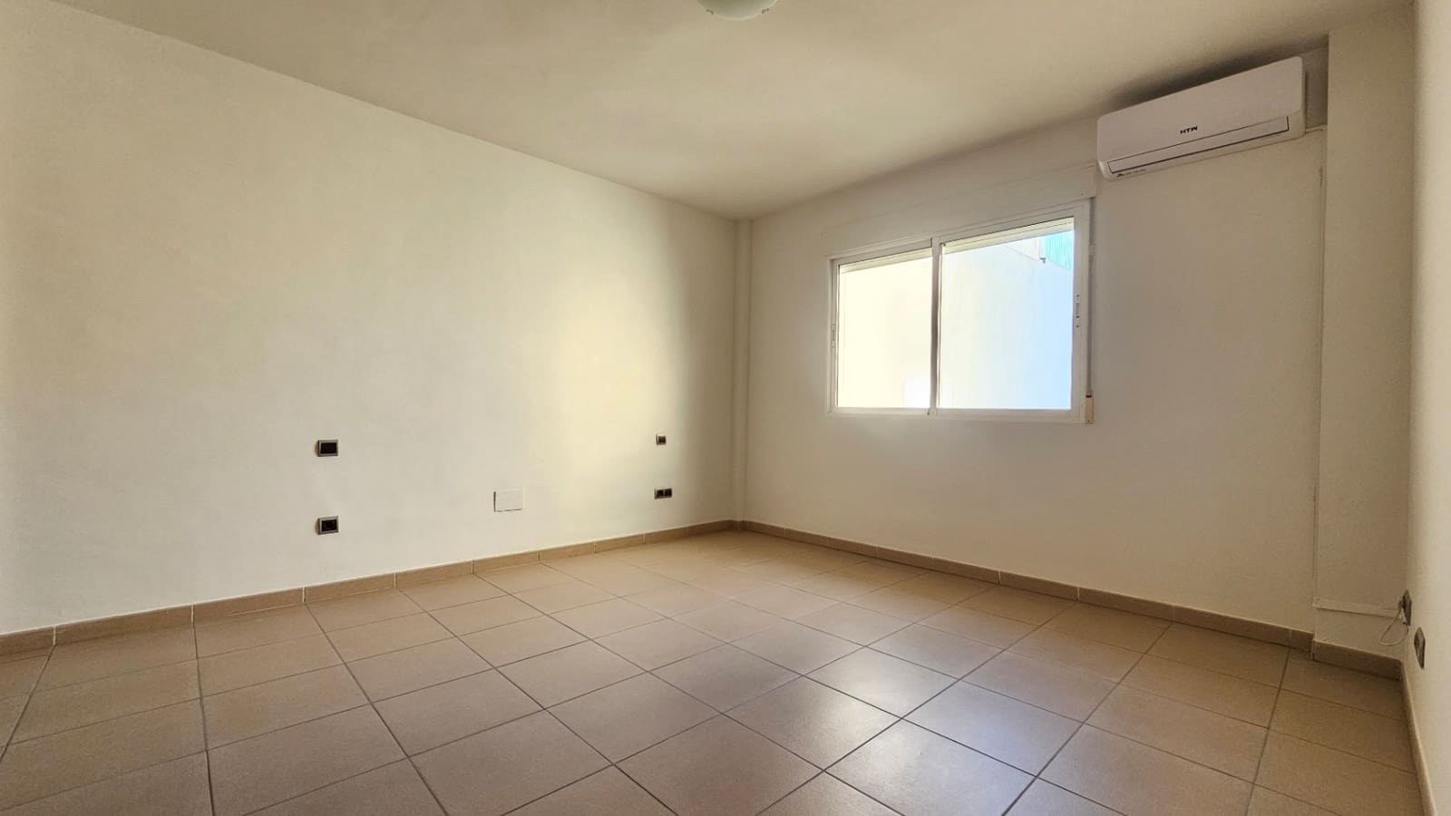 3 soveværelse Villa til salg i Busot med swimmingpool garage - € 360.000 (Ref: 9186316)