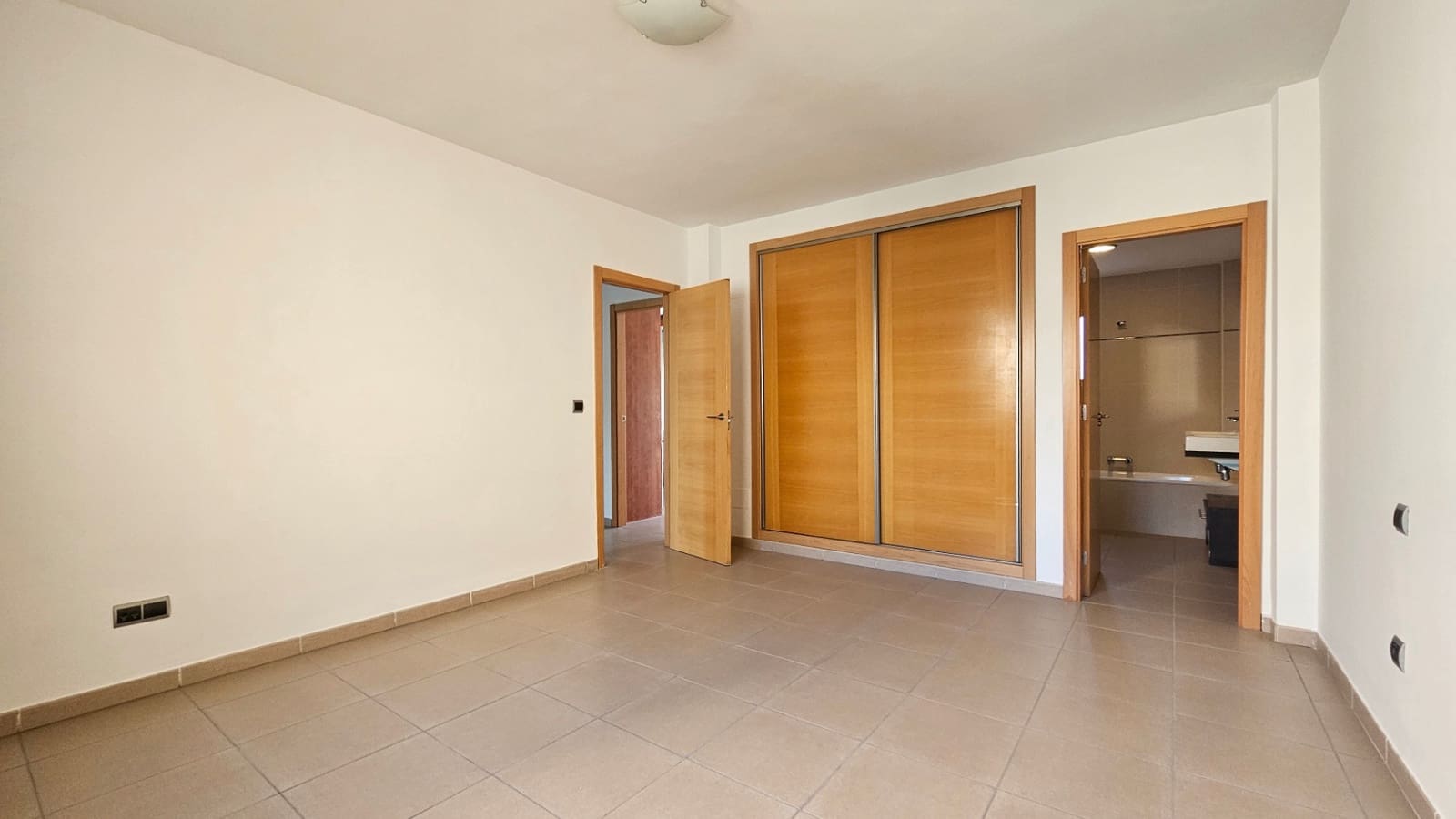 3 soveværelse Villa til salg i Busot med swimmingpool garage - € 360.000 (Ref: 9186316)