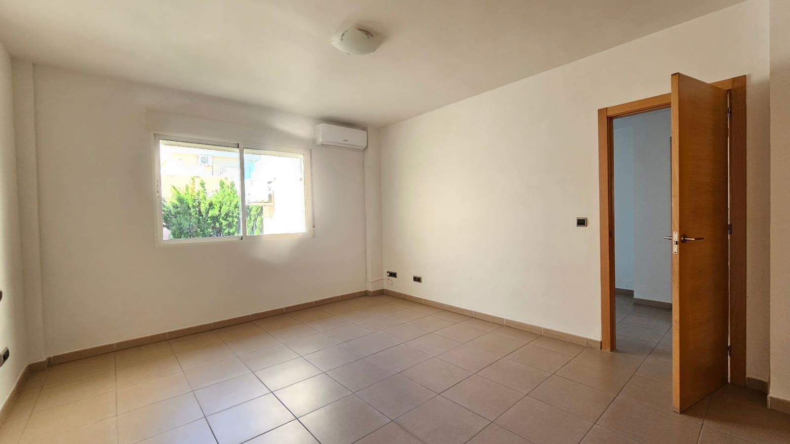 3 soveværelse Villa til salg i Busot med swimmingpool garage - € 360.000 (Ref: 9186316)