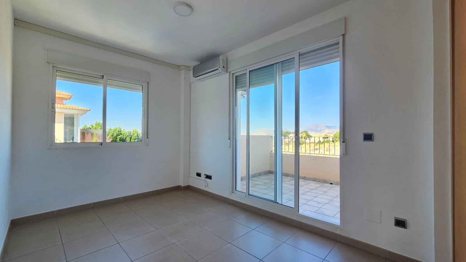 3 soveværelse Villa til salg i Busot med swimmingpool garage - € 360.000 (Ref: 9186316)