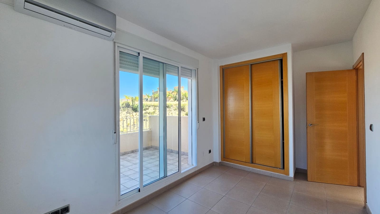 3 soveværelse Villa til salg i Busot med swimmingpool garage - € 360.000 (Ref: 9186316)