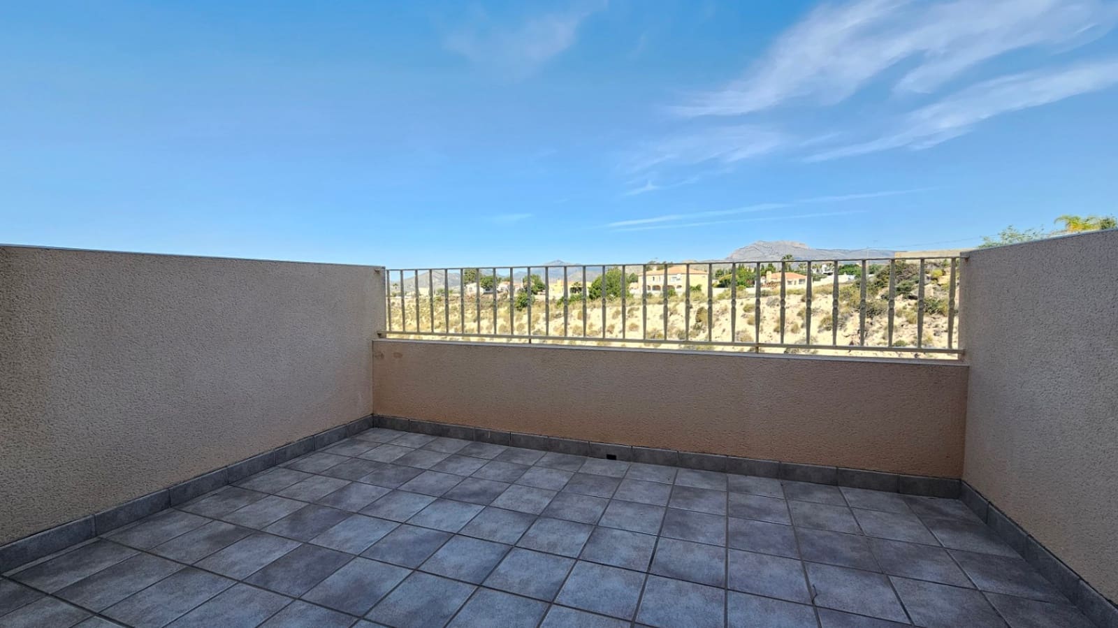 3 soveværelse Villa til salg i Busot med swimmingpool garage - € 360.000 (Ref: 9186316)