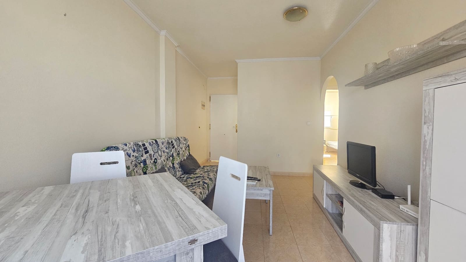 2 soverom Leilighet til salgs i Torrevieja med svømmebasseng - € 129 000 (Ref: 9240482)