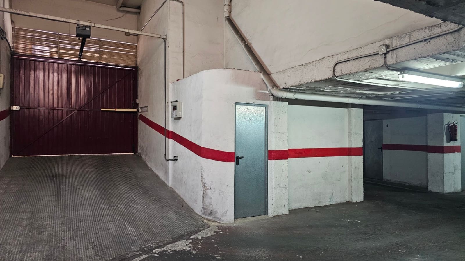 2 soverom Leilighet til leie i Alicante by med garasje - € 1 100 (Ref: 9324470)