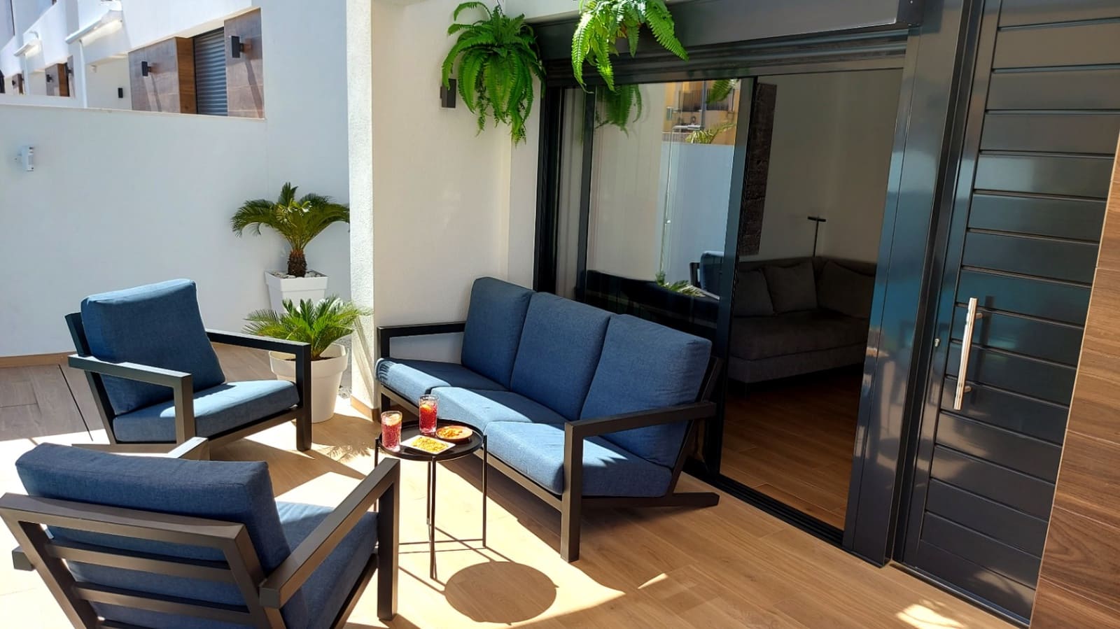 3 makuuhuone Huvila myytävänä paikassa El Campello mukana uima-altaan 
autotalli - 855 000 € (Ref: 9325289)