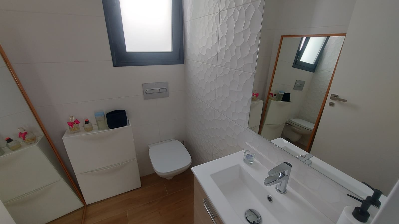 3 makuuhuone Huvila myytävänä paikassa El Campello mukana uima-altaan 
autotalli - 855 000 € (Ref: 9325289)