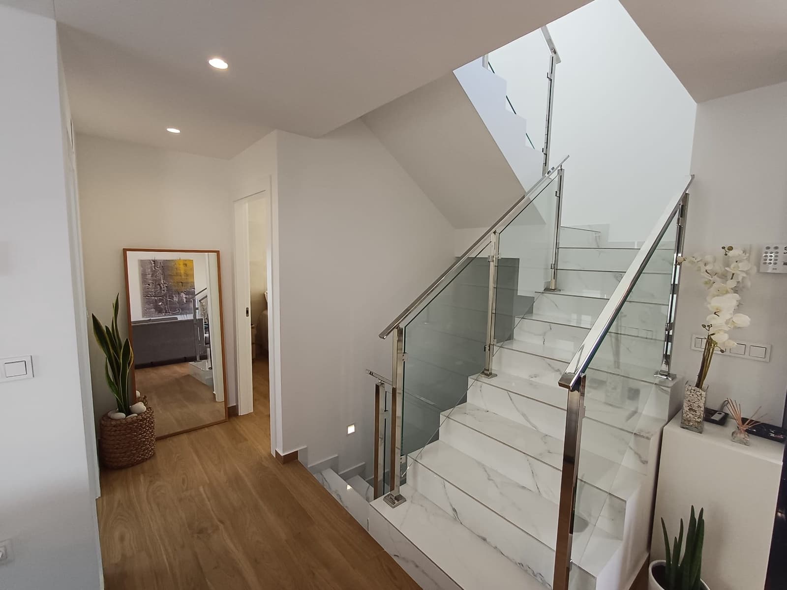 3 makuuhuone Huvila myytävänä paikassa El Campello mukana uima-altaan 
autotalli - 855 000 € (Ref: 9325289)