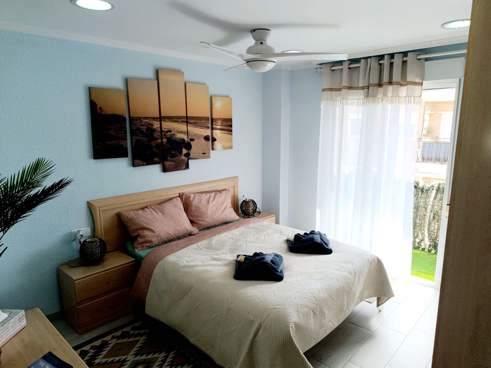 Piso de 3 habitaciones en Santa Pola en alquiler - 890 € (Ref: 9357793)