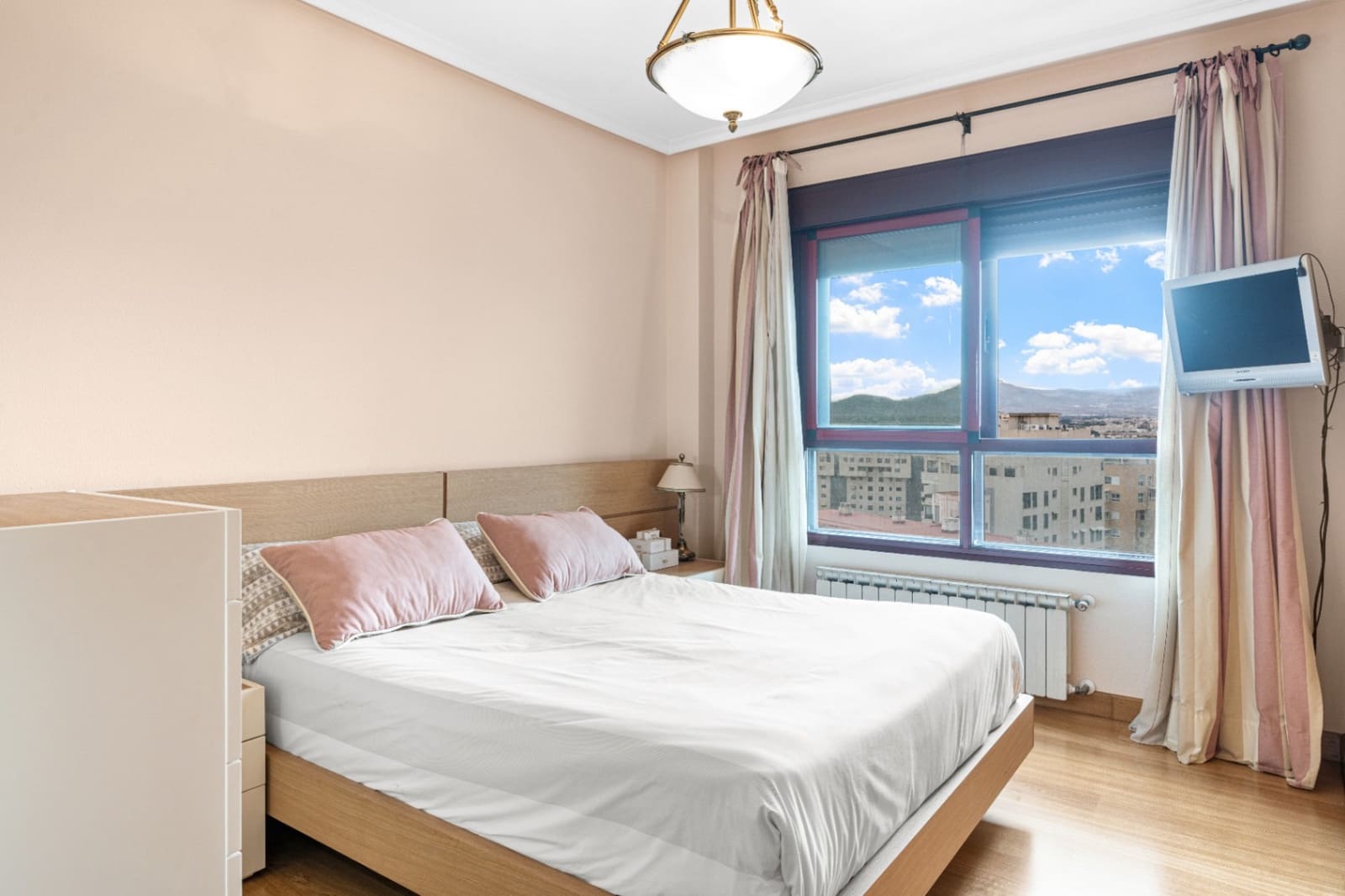 4 soverom Penthouse til salgs i Alicante by med svømmebasseng garasje - € 795 000 (Ref: 9449994)