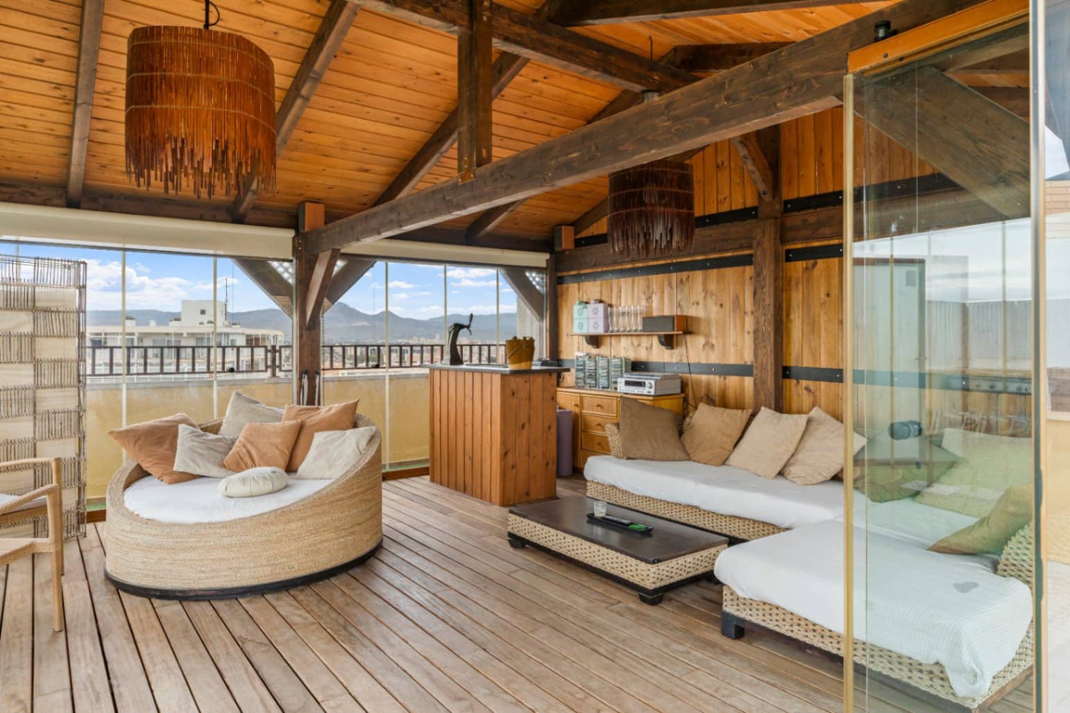 4 soverom Penthouse til salgs i Alicante by med svømmebasseng garasje - € 795 000 (Ref: 9449994)