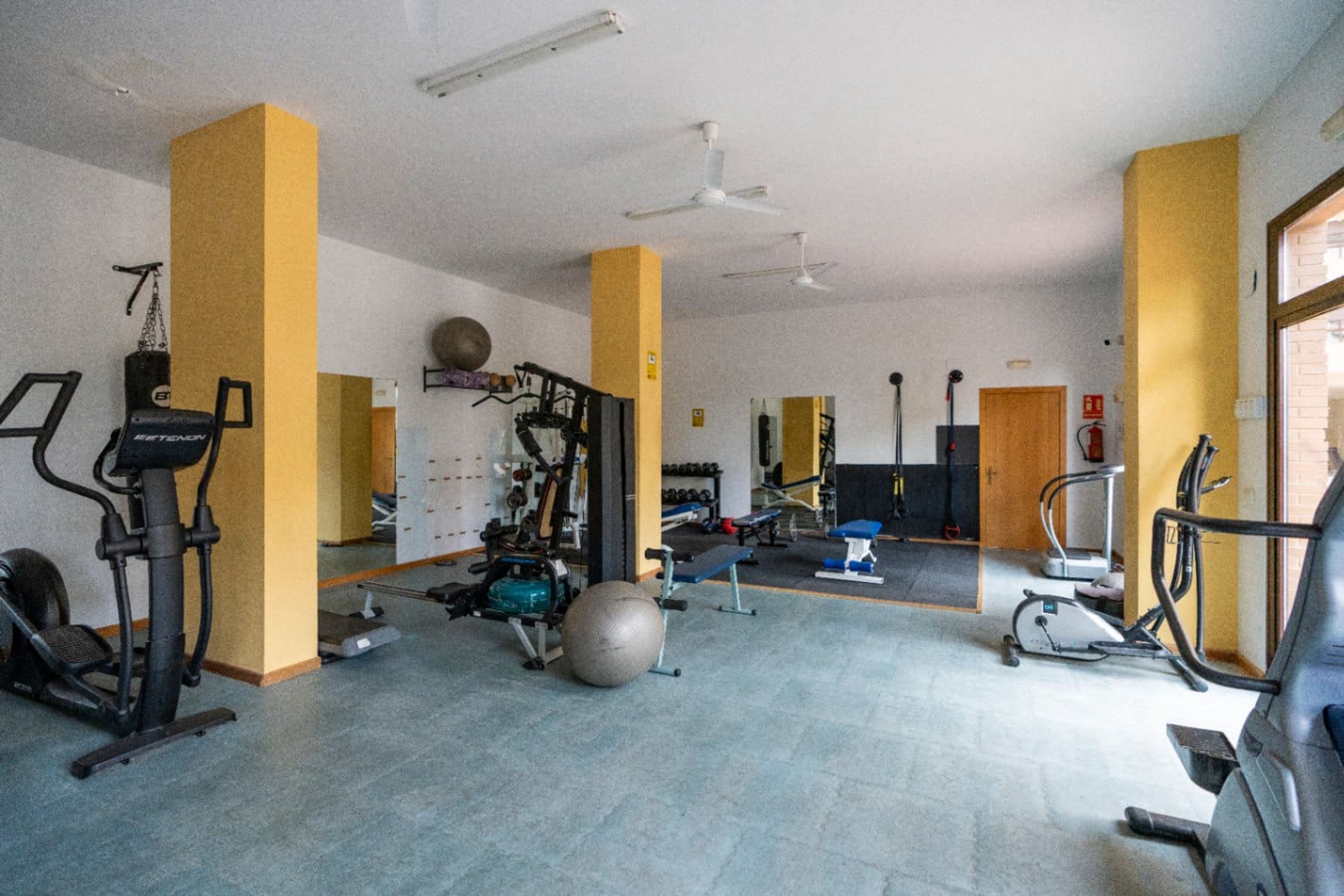 4 soverom Penthouse til salgs i Alicante by med svømmebasseng garasje - € 795 000 (Ref: 9449994)