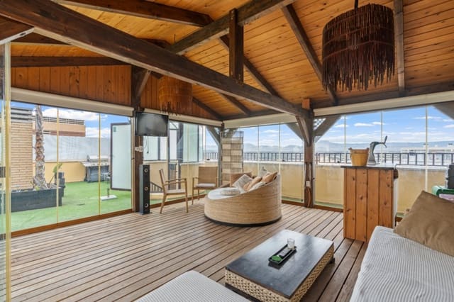 4 slaapkamer Penthouse te koop in Albufereta, Alicante stad met zwembad garage - € 795.000 (Ref: 9449994)