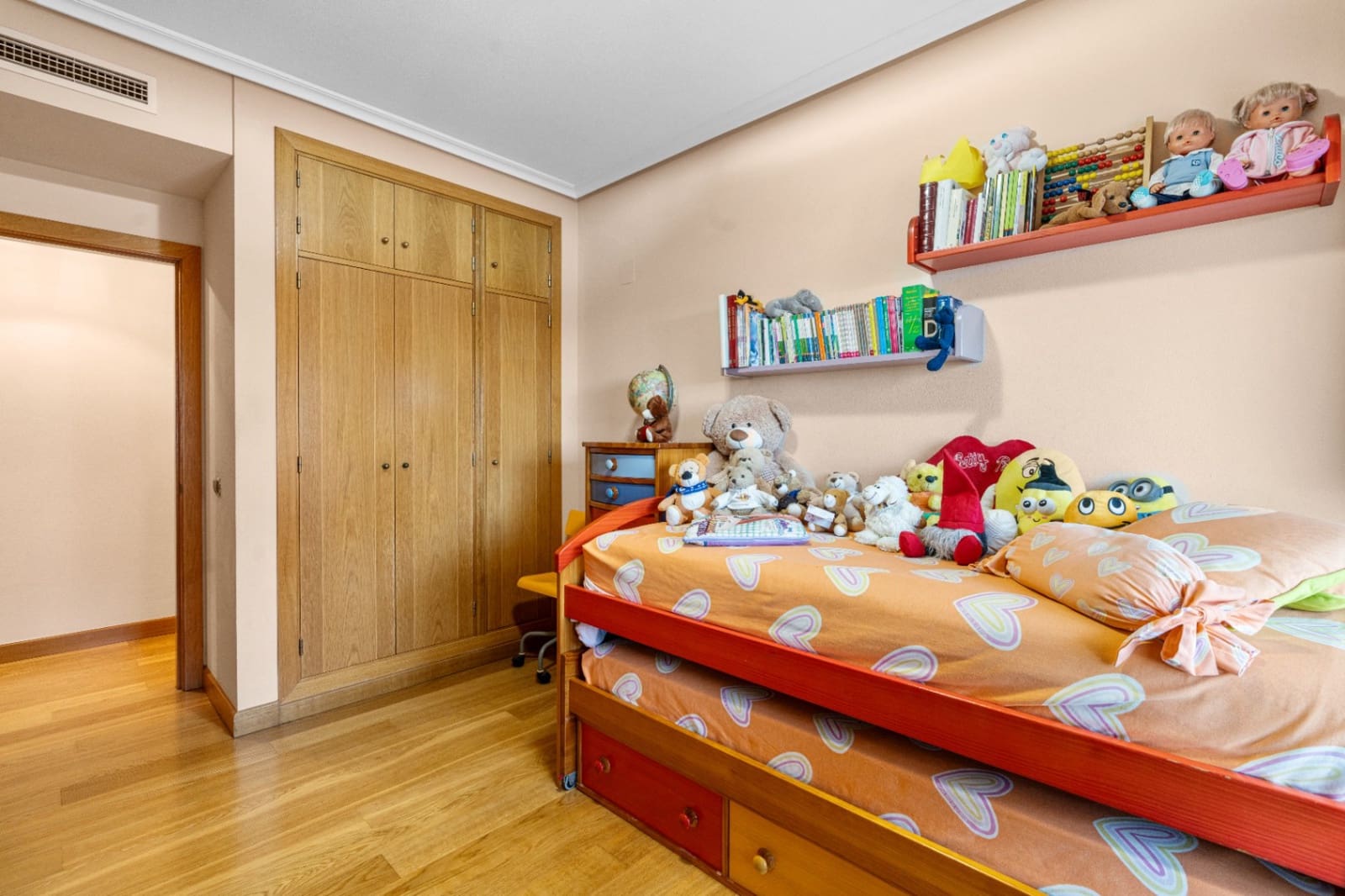 4 soverom Penthouse til salgs i Alicante by med svømmebasseng garasje - € 795 000 (Ref: 9449994)