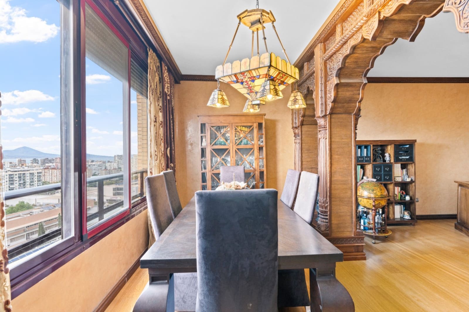 4 soverom Penthouse til salgs i Alicante by med svømmebasseng garasje - € 795 000 (Ref: 9449994)