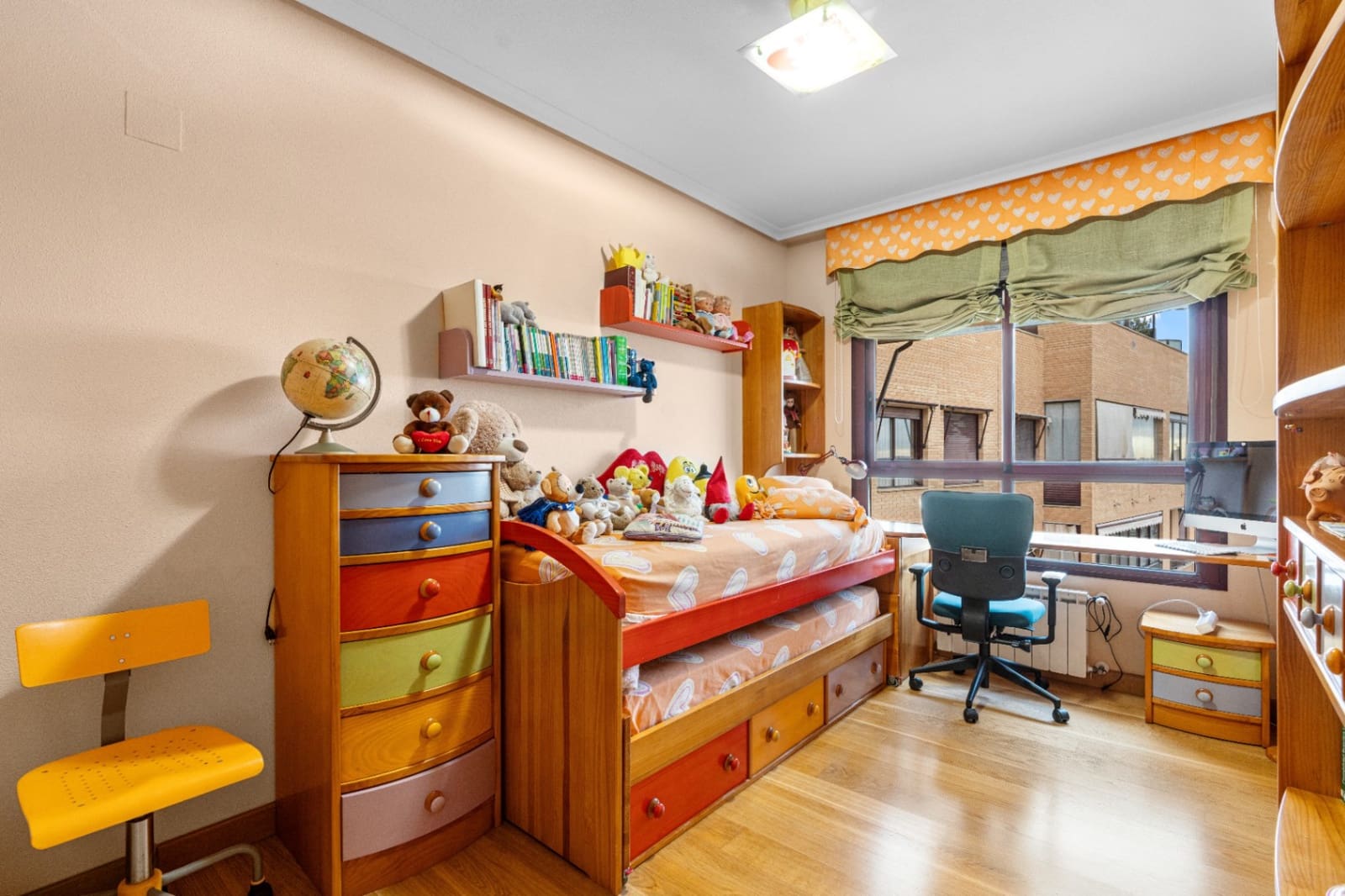 4 soverom Penthouse til salgs i Alicante by med svømmebasseng garasje - € 795 000 (Ref: 9449994)