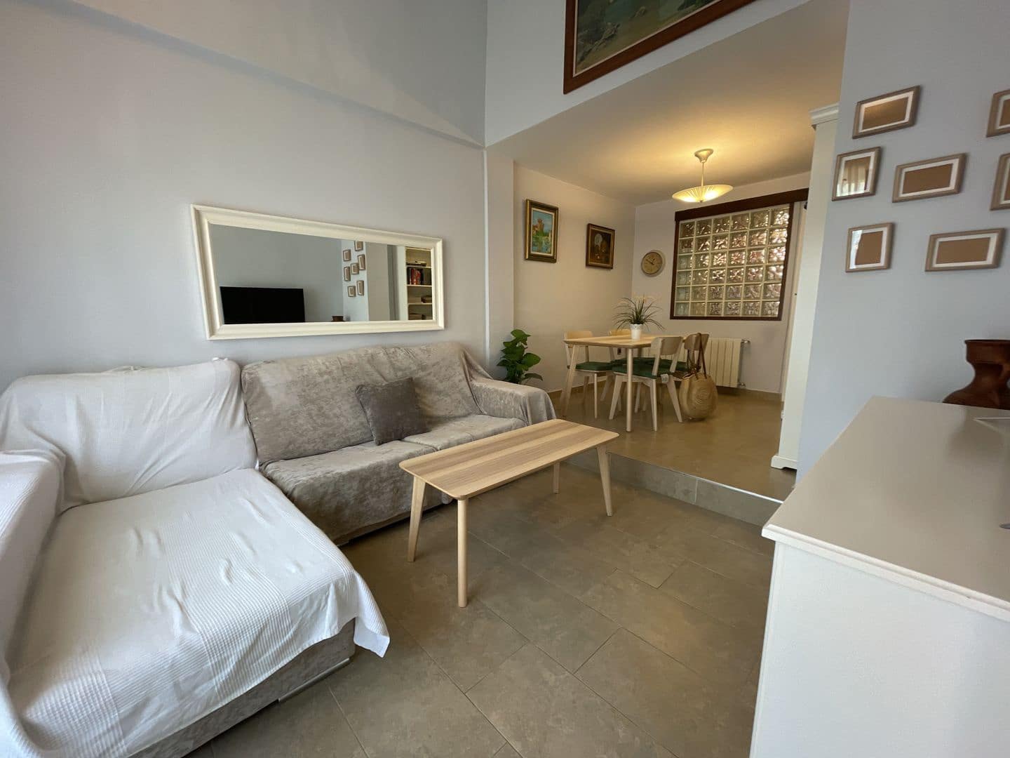 Bungalow de 3 habitaciones en Santa Pola en alquiler con piscina garaje - 1.050 € (Ref: 9590386)