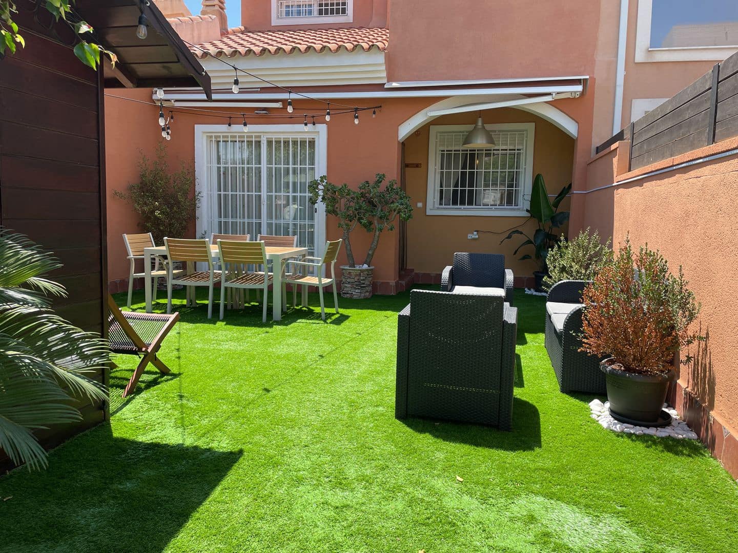 Bungalow de 3 habitaciones en Santa Pola en alquiler con piscina garaje - 1.050 € (Ref: 9590386)