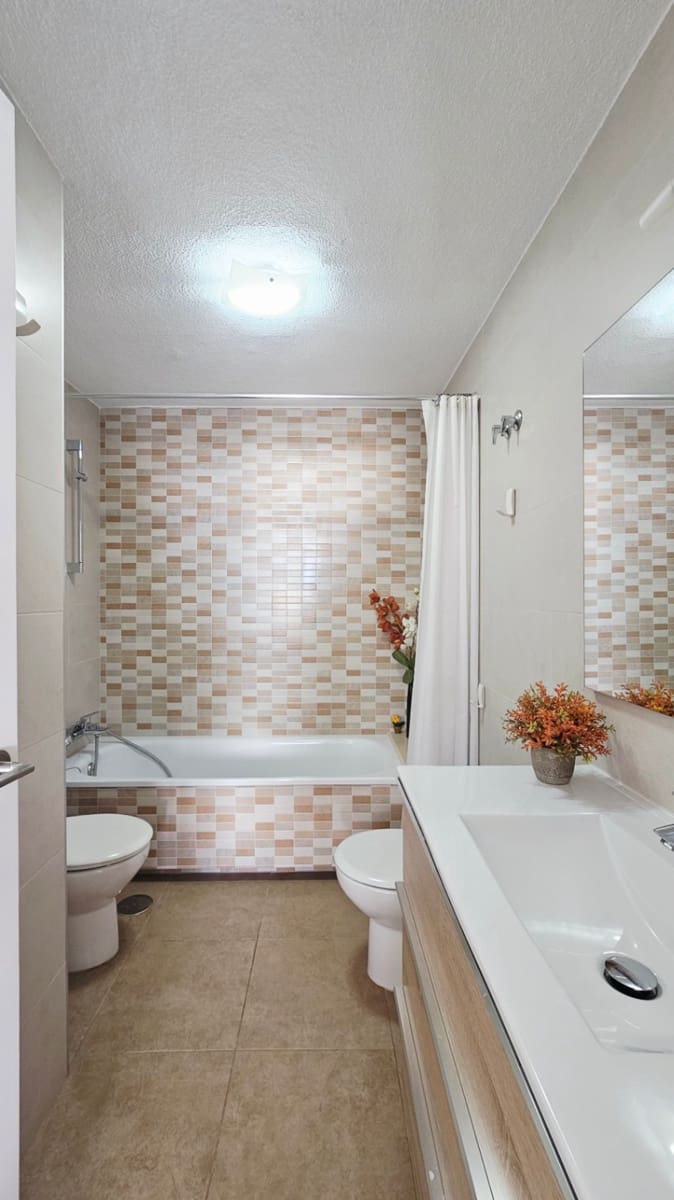 Apartamento de 4 habitaciones en Alicante / Alacant ciudad en venta con garaje - 550.000 € (Ref: 9617123)