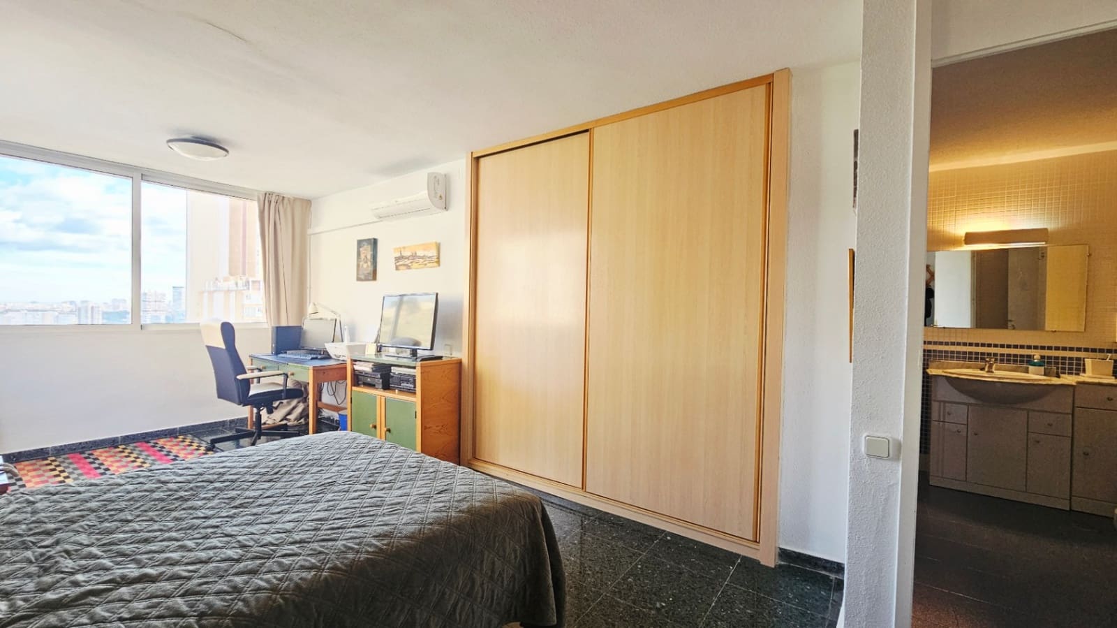 Apartamento de 4 habitaciones en Alicante / Alacant ciudad en venta con garaje - 550.000 € (Ref: 9617123)