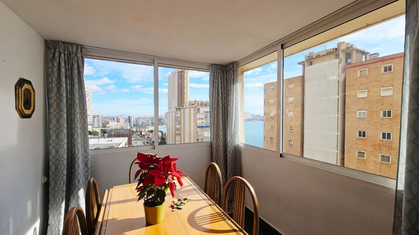 Apartamento de 4 habitaciones en Alicante / Alacant ciudad en venta con garaje - 550.000 € (Ref: 9617123)